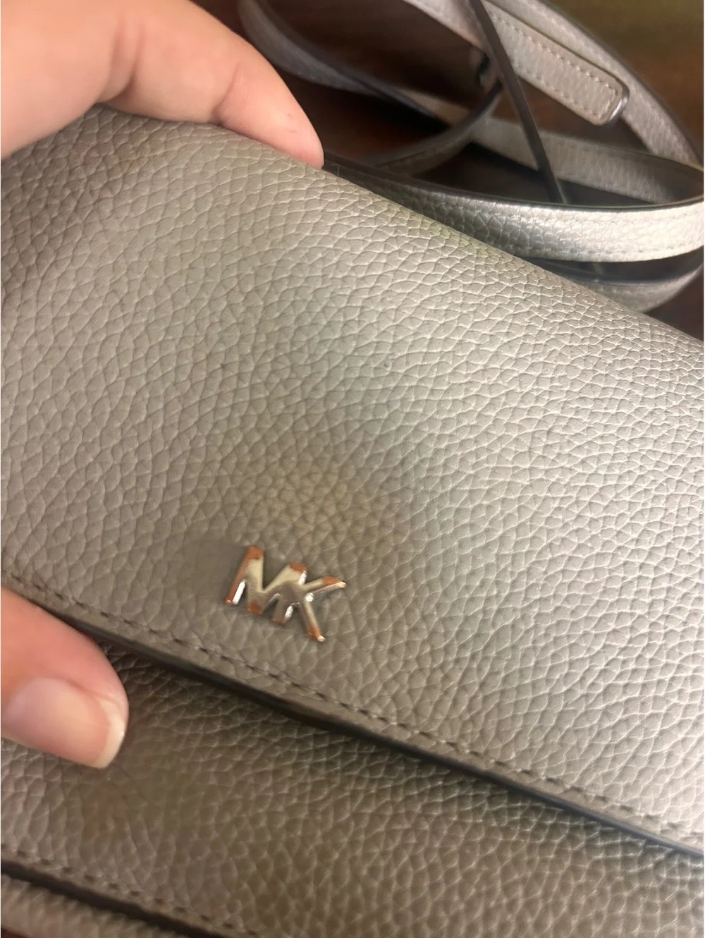 Michael Kors Pebbled Leather Crossbody Wallet Bag in Silver